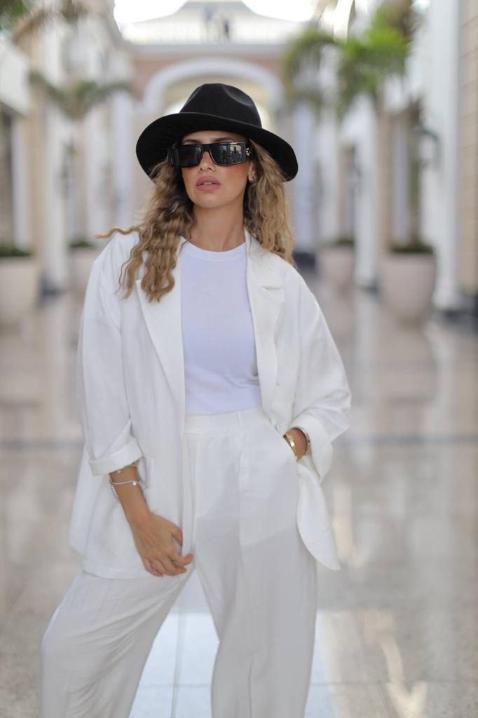 Linen Event Suit (Female)