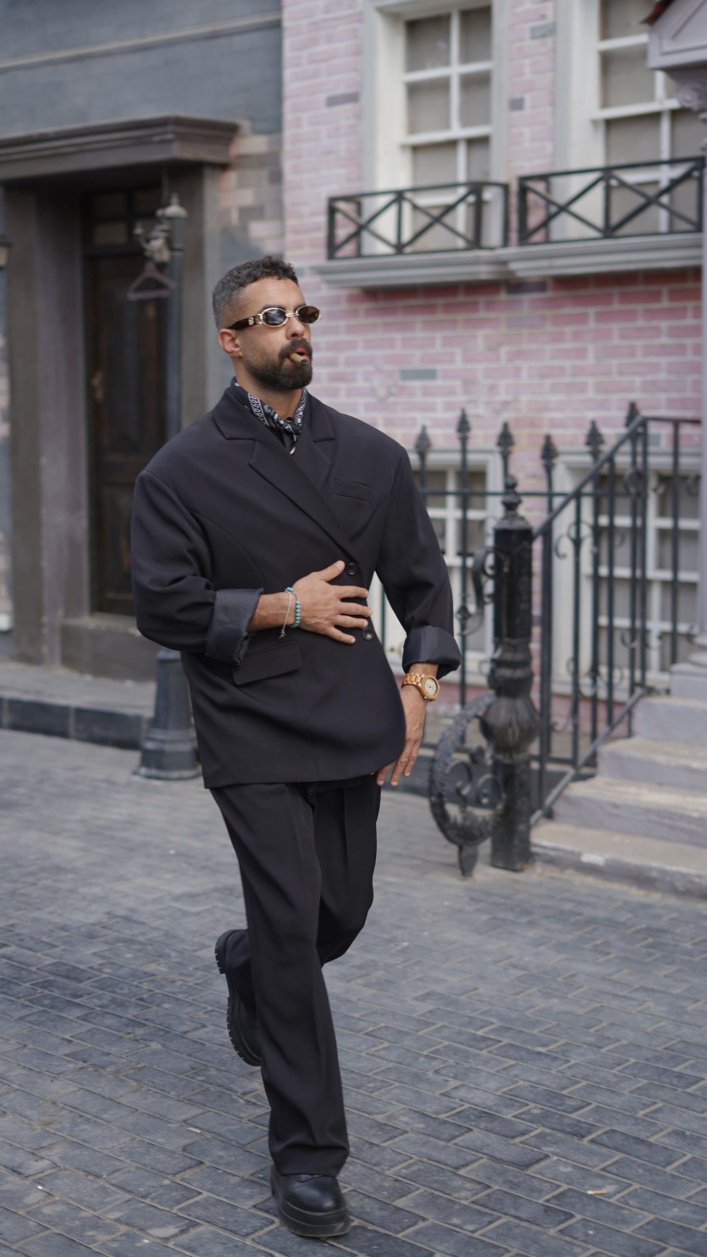 Freeborn oversized suit For Him