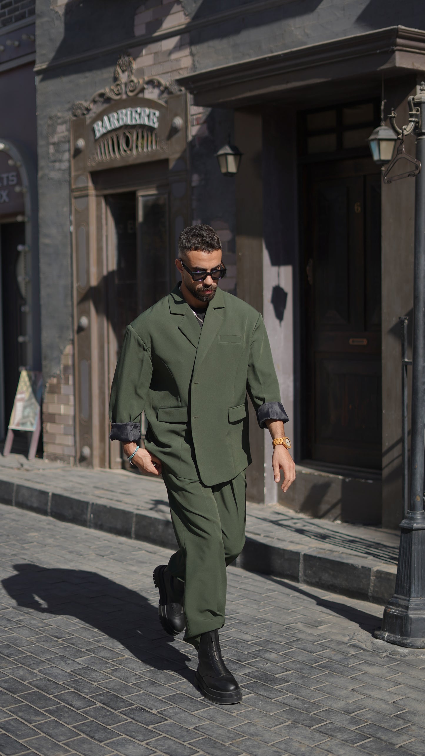 Freeborn oversized suit For Him