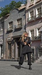 Freeborn oversized suit "F