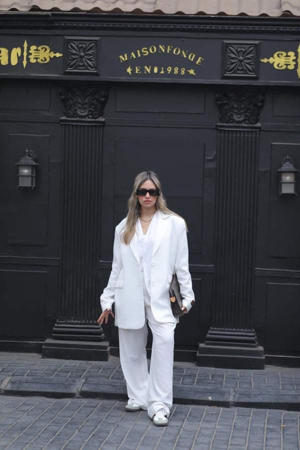 OverSized Linen Suit (Female)