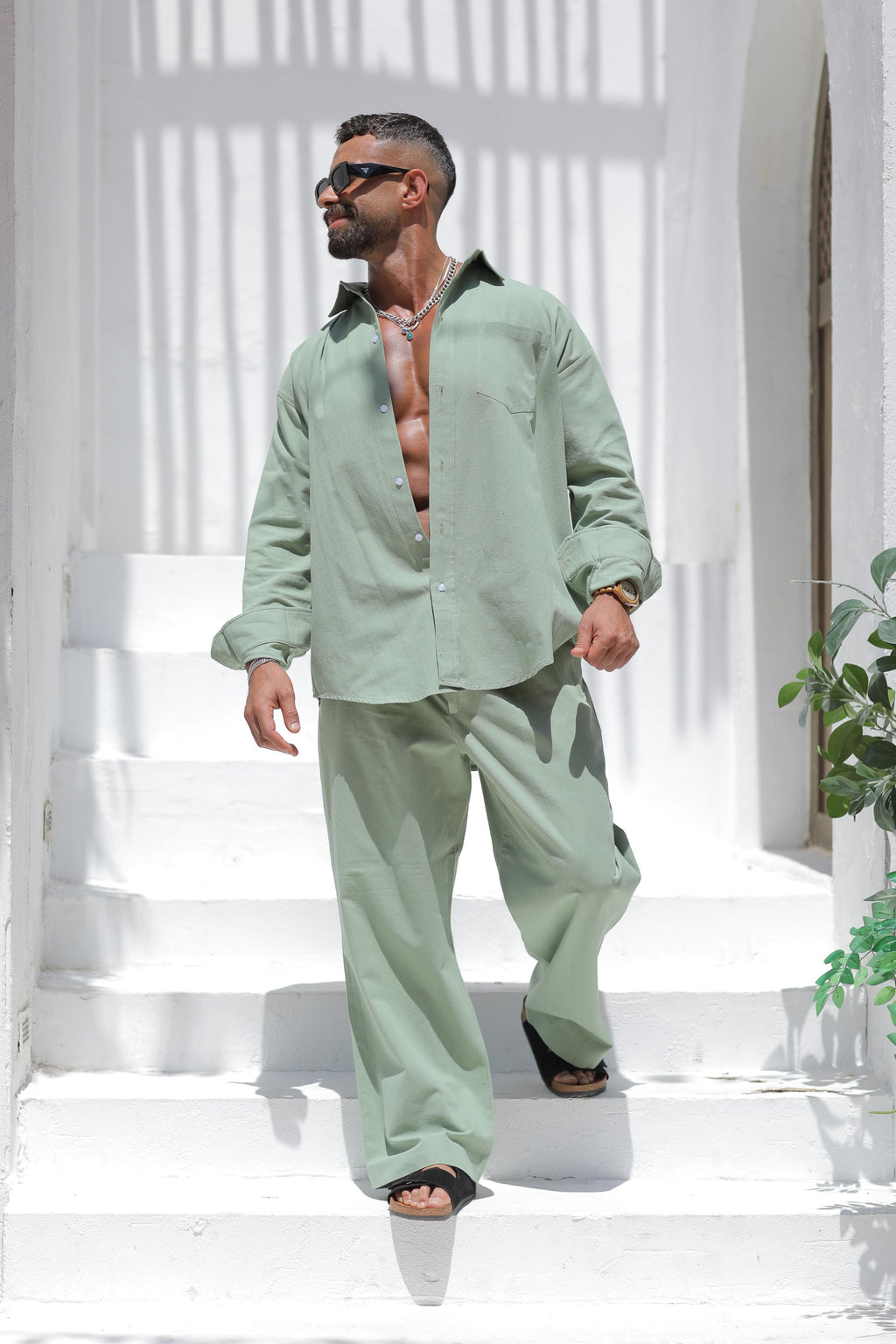 Comfortable Linen Set For Him