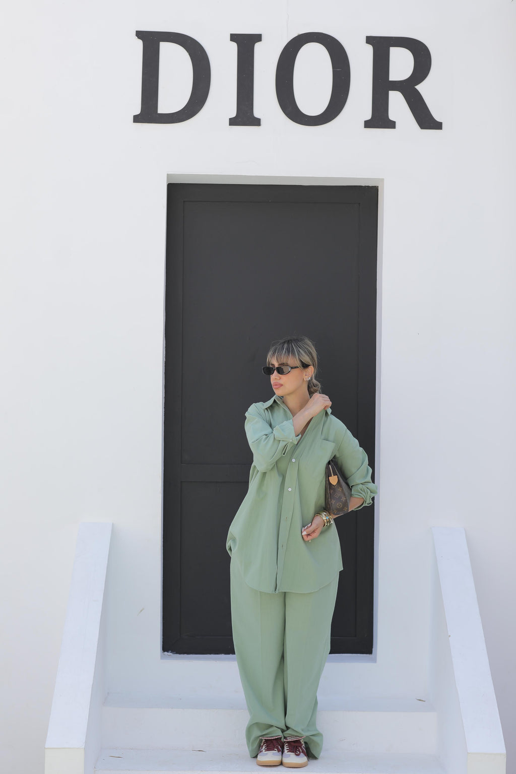 Comfortable Linen Set For Her